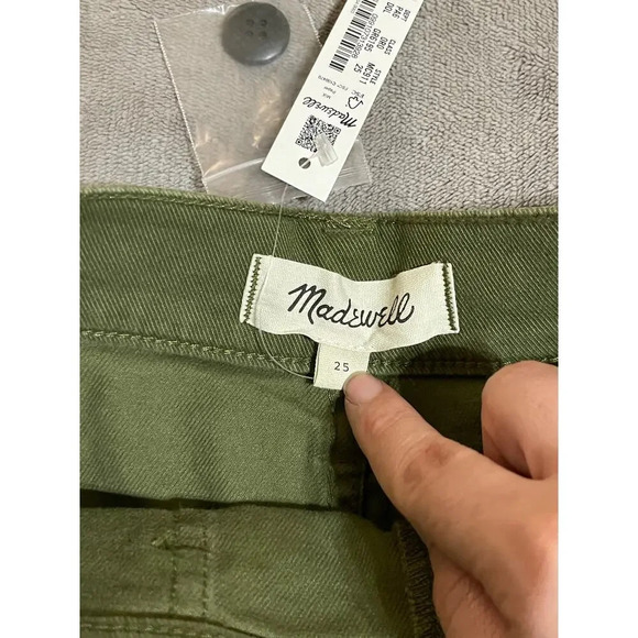 NWT Madewell Size 25 The Perfect Vintage Fatigue
Short Green Desert Olive 3.5” - Picture 8 of 11